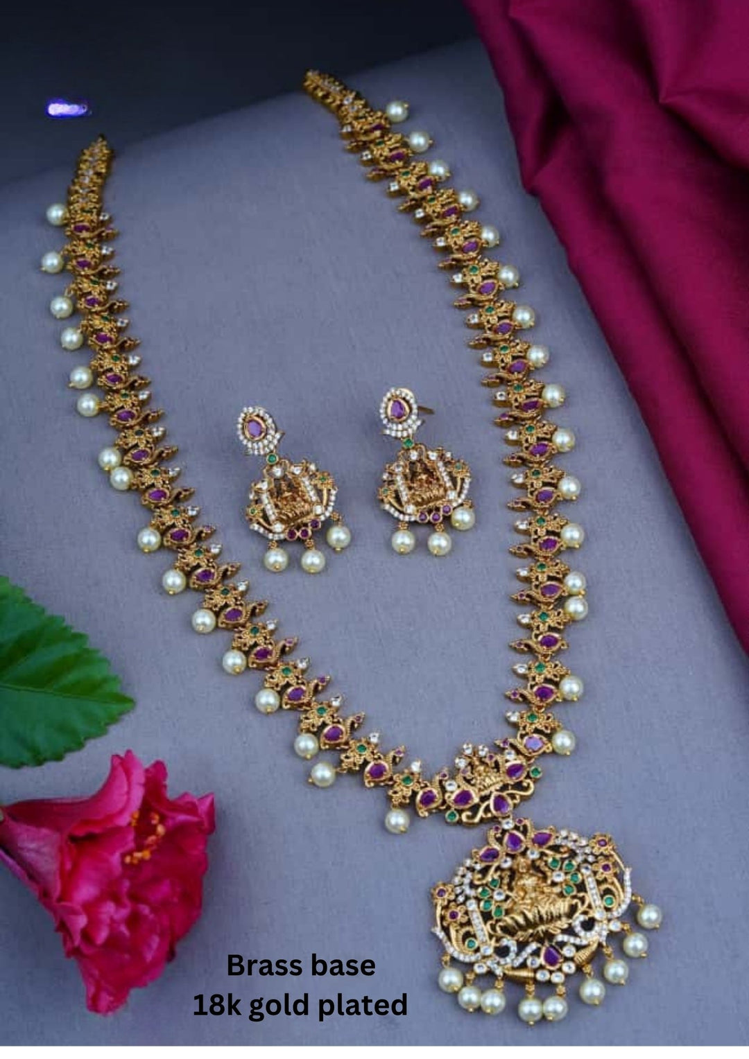 Kundan Temple Necklace with Earrings  c1012520