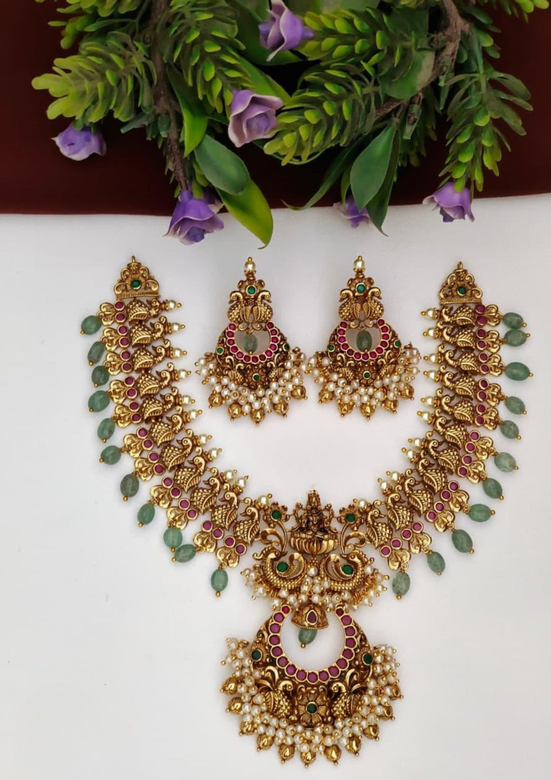 Kundan Temple Necklace With Earrings s280042