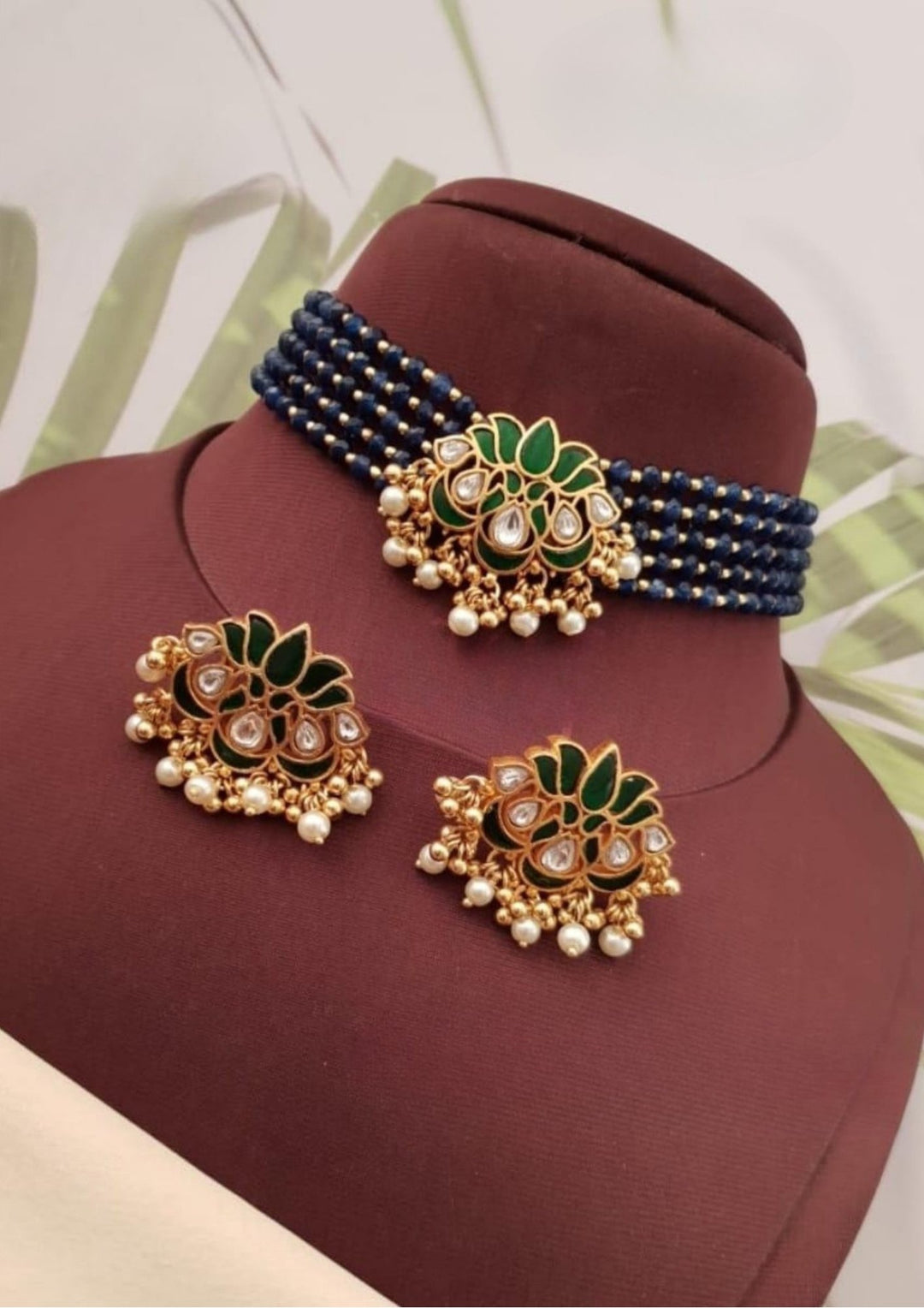 Kundan Necklace with Earrings g 102500