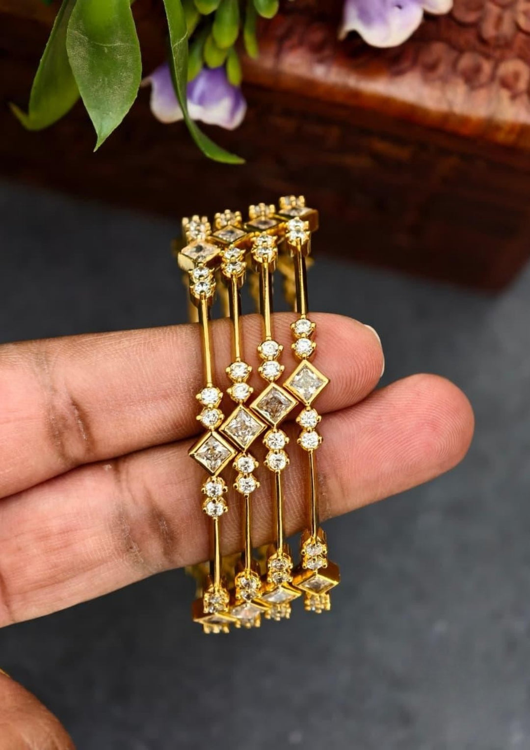 Kundan Bangles (set of 4 ) s130009