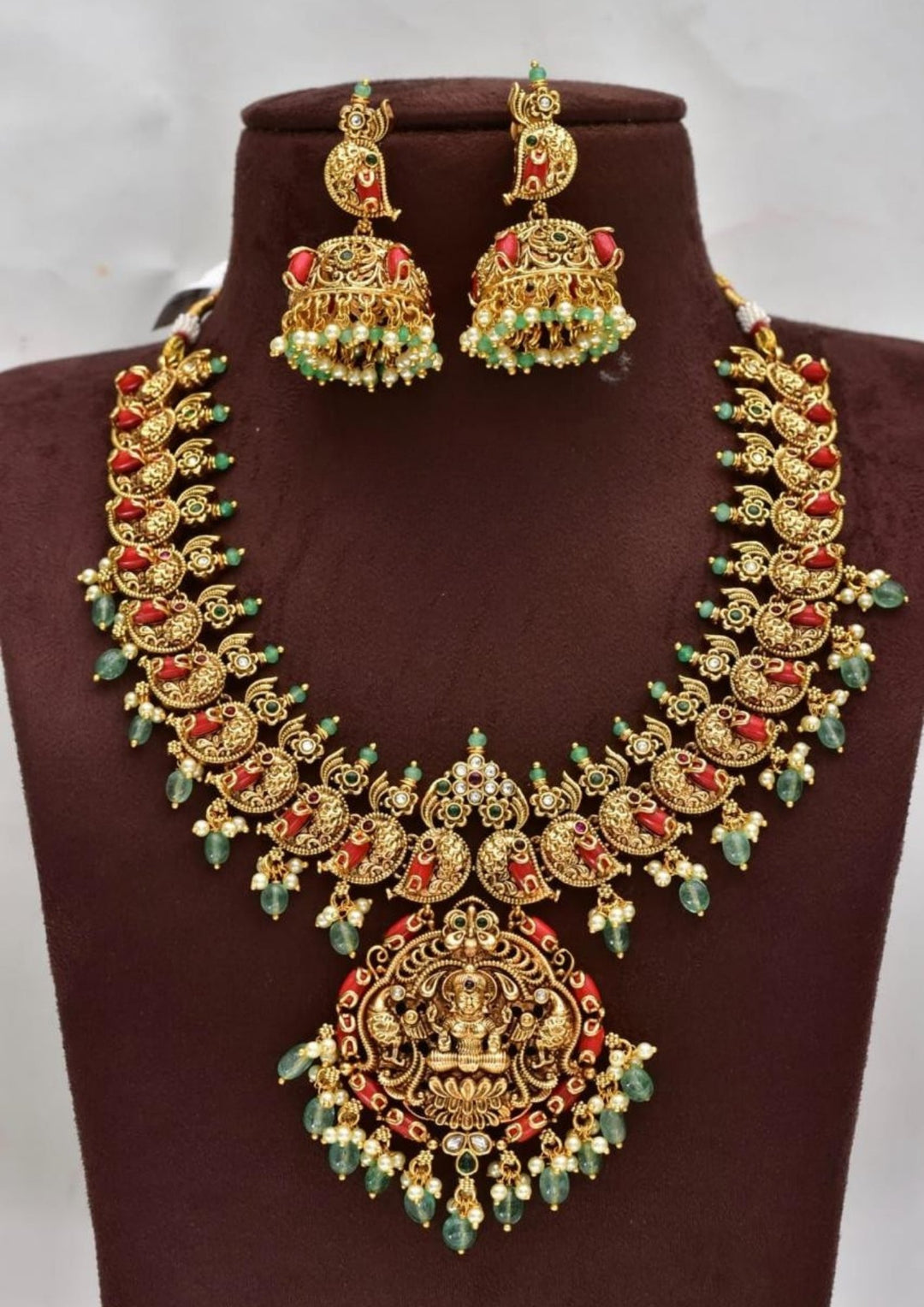 Nakshi Kundan Temple Necklace with Earrings yle950