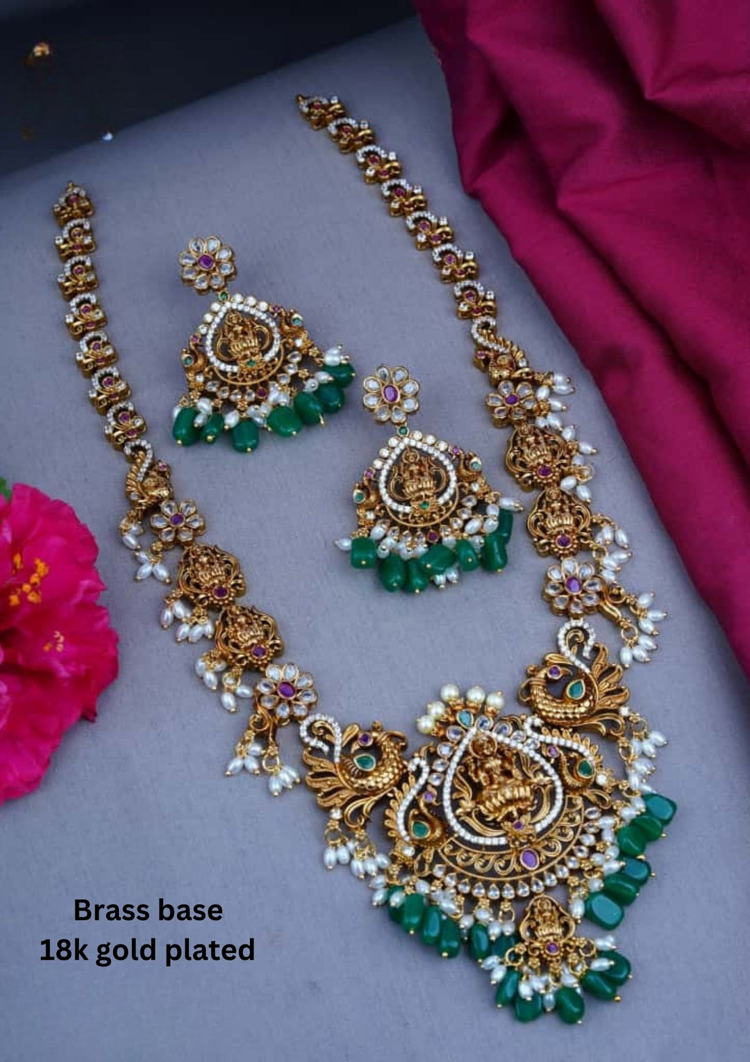Kundan Temple Necklace with Earrings c1023020
