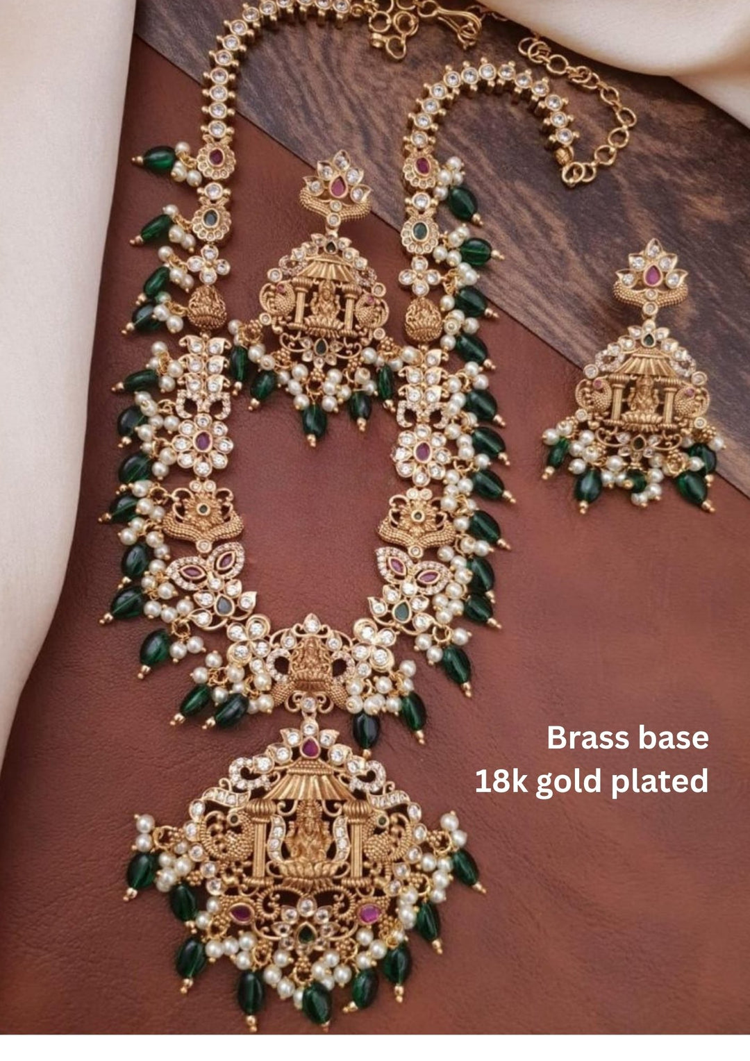 Kundan Temple Necklace with Earrings g 101999