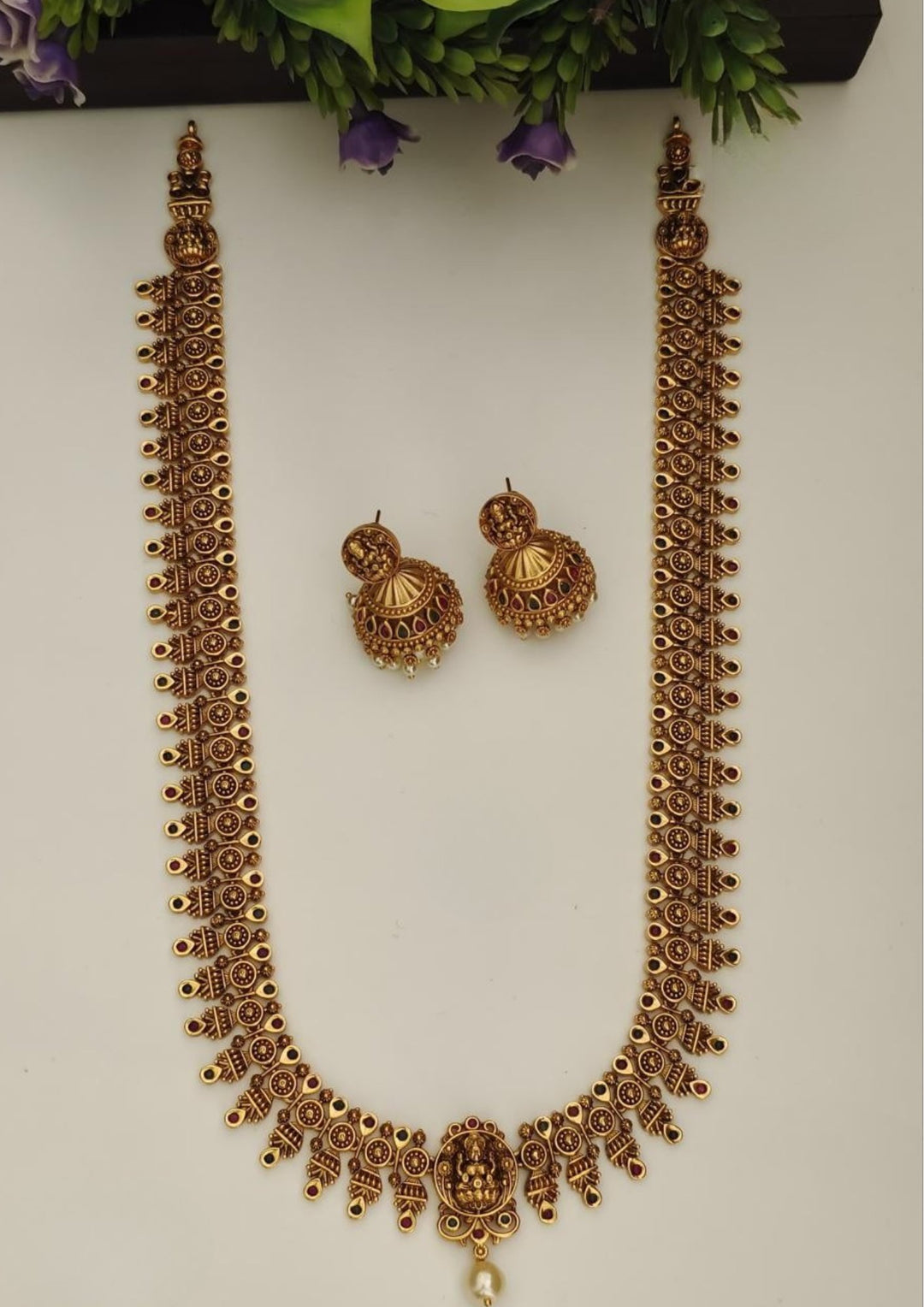 Kundan Temple Necklace with Earrings s340003