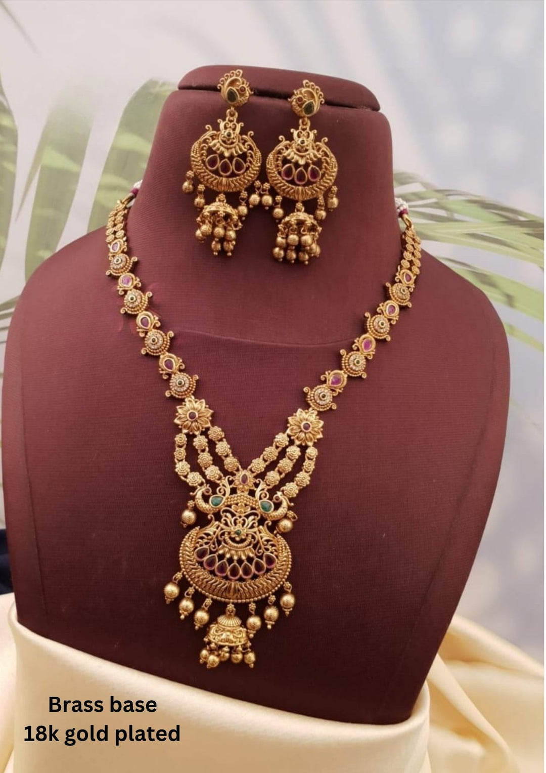 Kundan Necklace with Earrings g101250