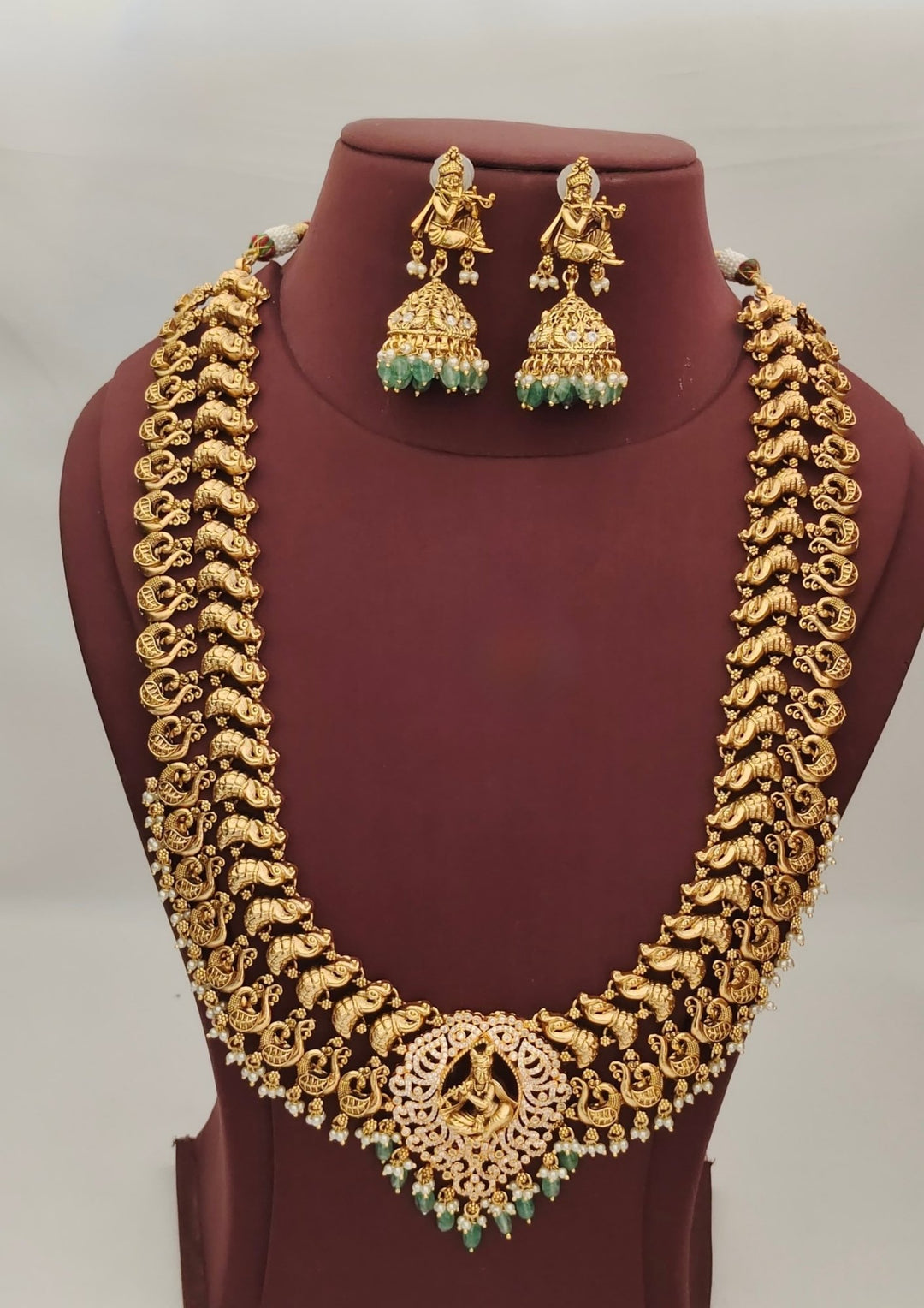 Kundan Temple Necklace with Earrings s800067