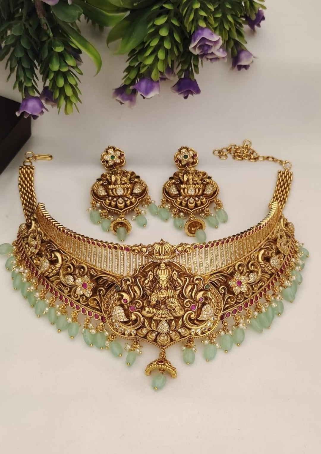Kundan temple Necklace with Earrings s560025