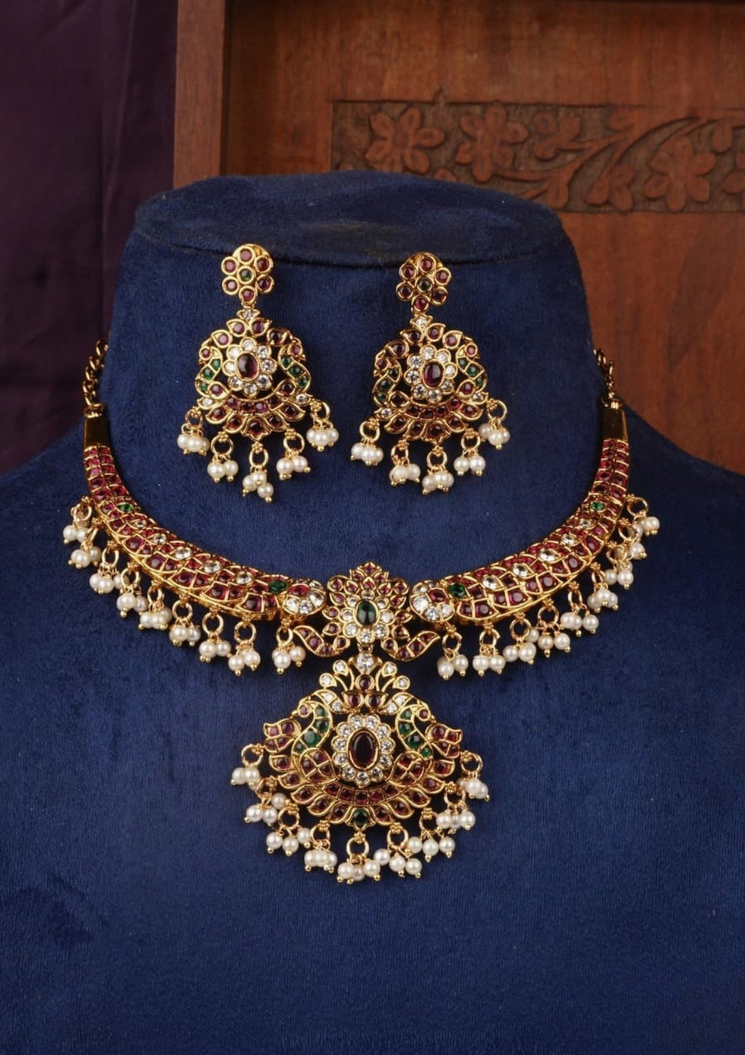 Kundan Matt Finish Necklace with Earrings c1012020