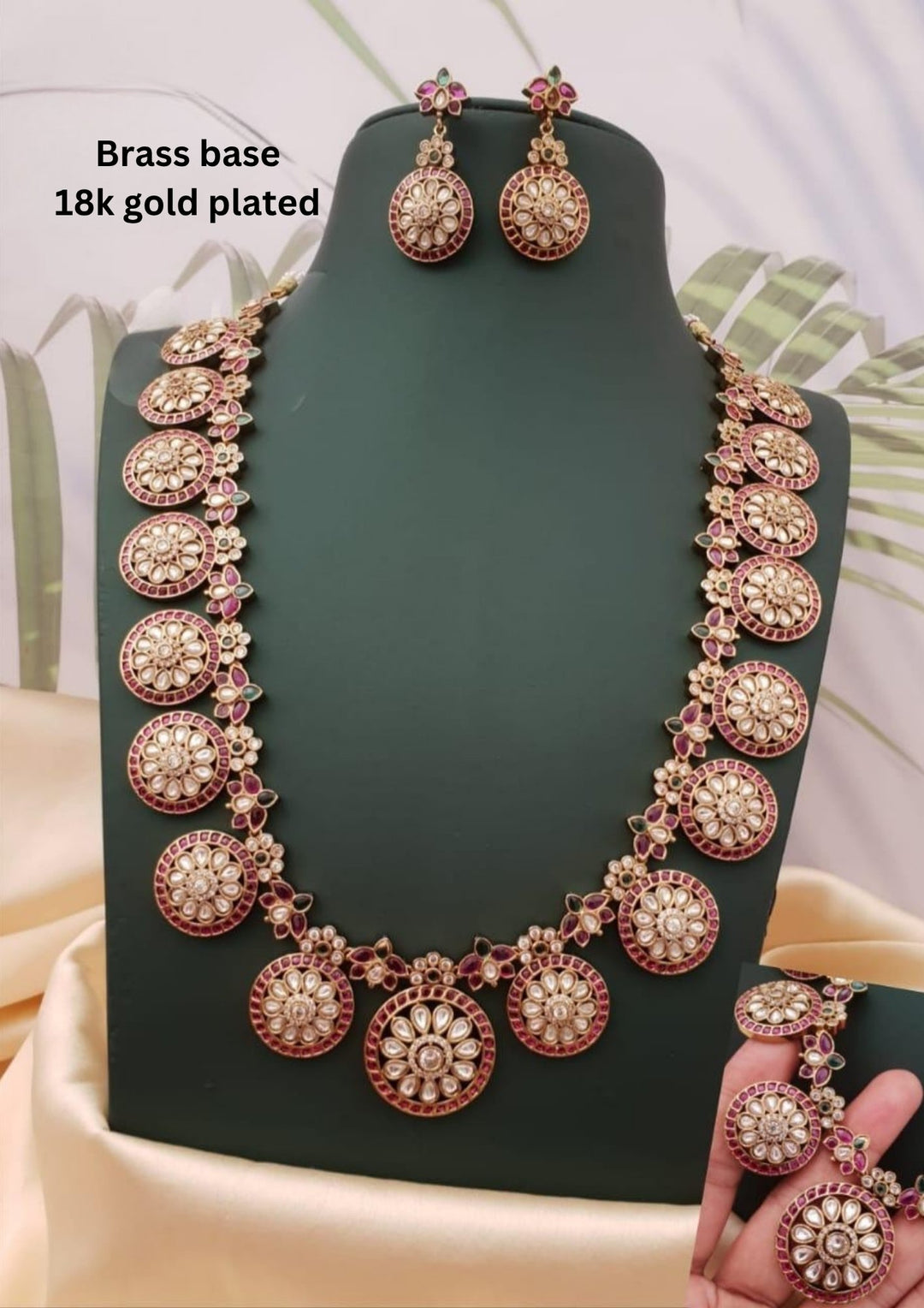 Kundan Necklace with Earrings g104220