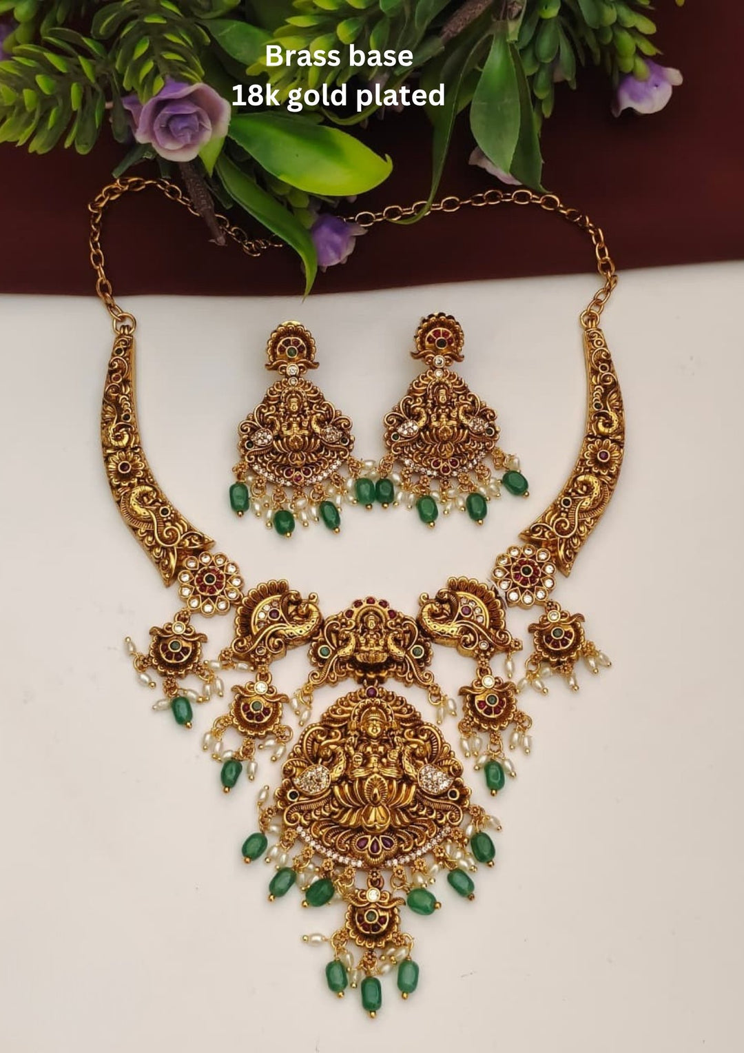 Kundan Temple Necklace with Earrings s280042