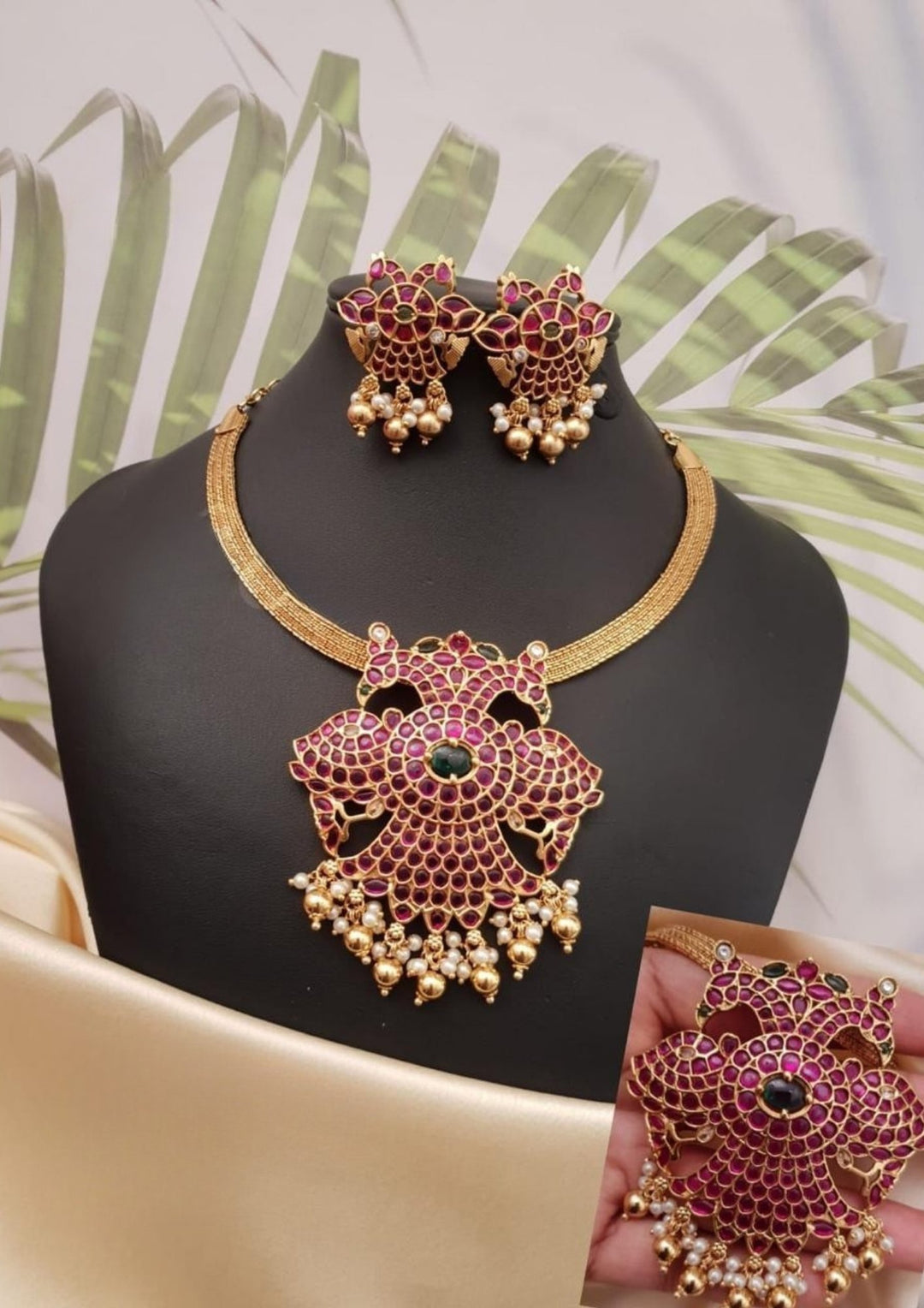 Real Kemp Open Hook Pendent Necklace with Earrings g103200