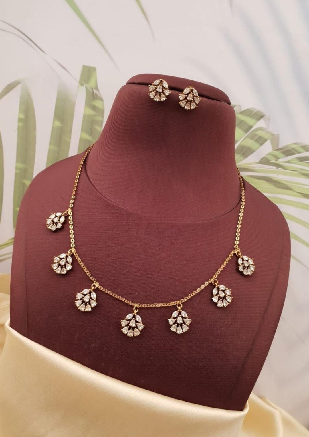 Kundan Necklace with Earrings g10780