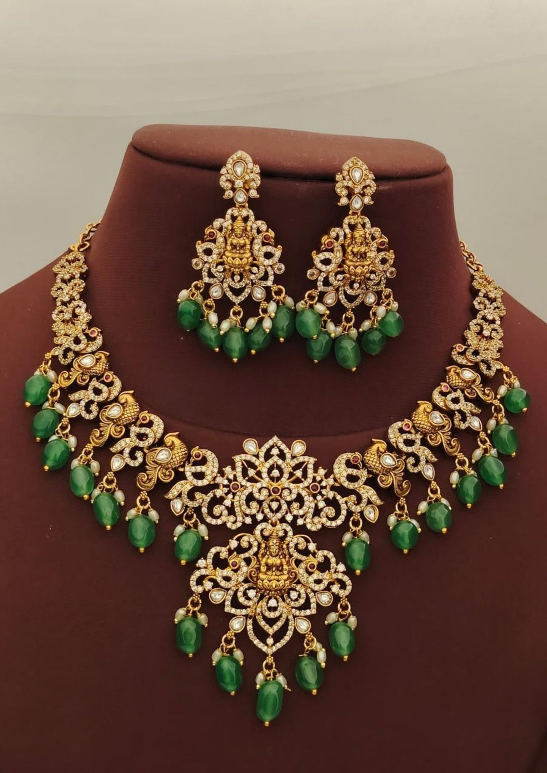 Kundan Temple Necklace with Earrings  s230991