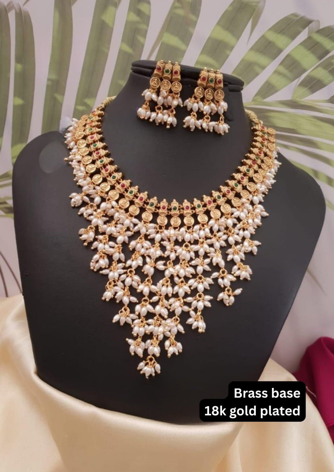Kundan Temple Necklace With Rice Pearls And Earrings g 101399