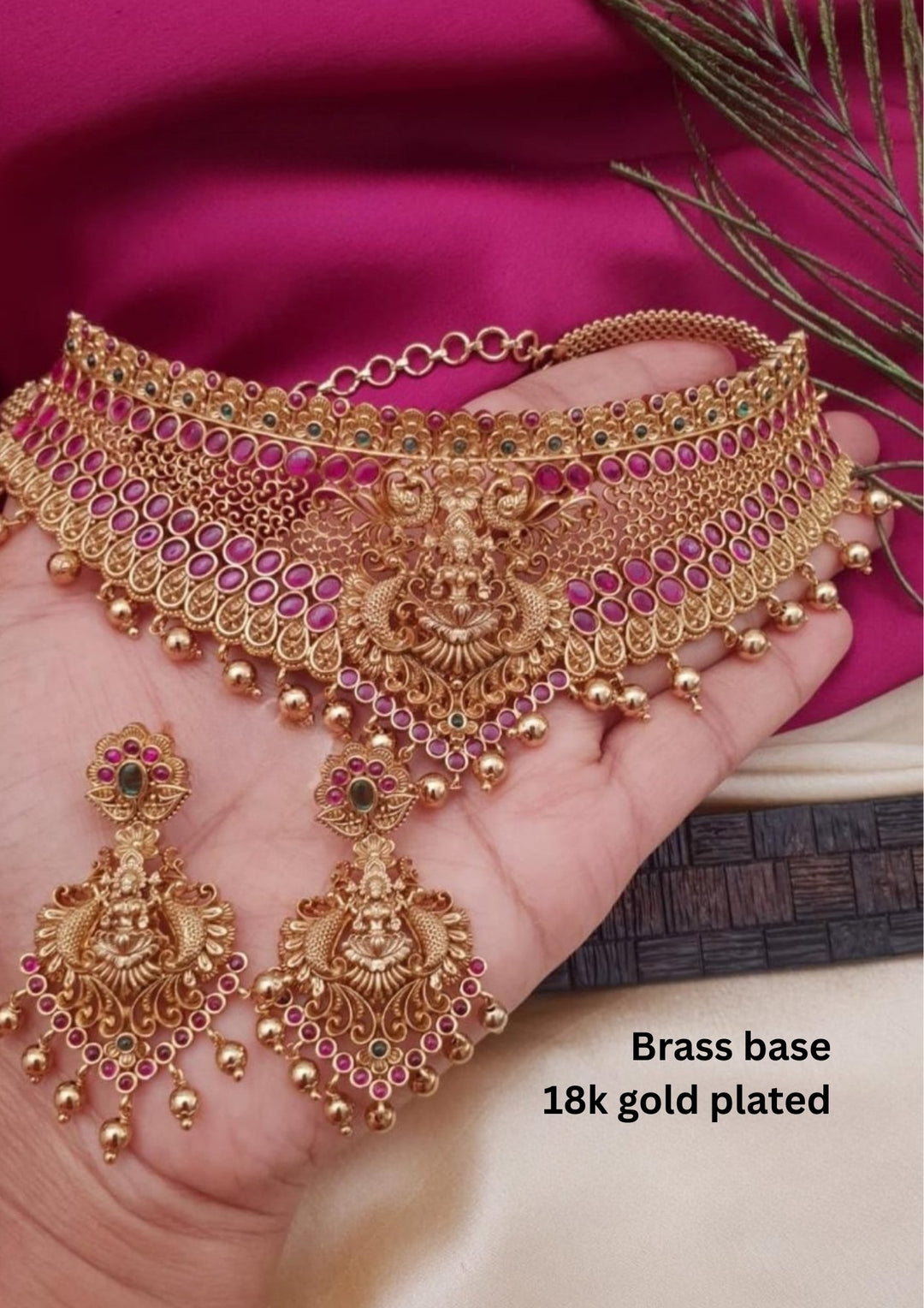 Kundan Temple Necklace With Earrings g 102350