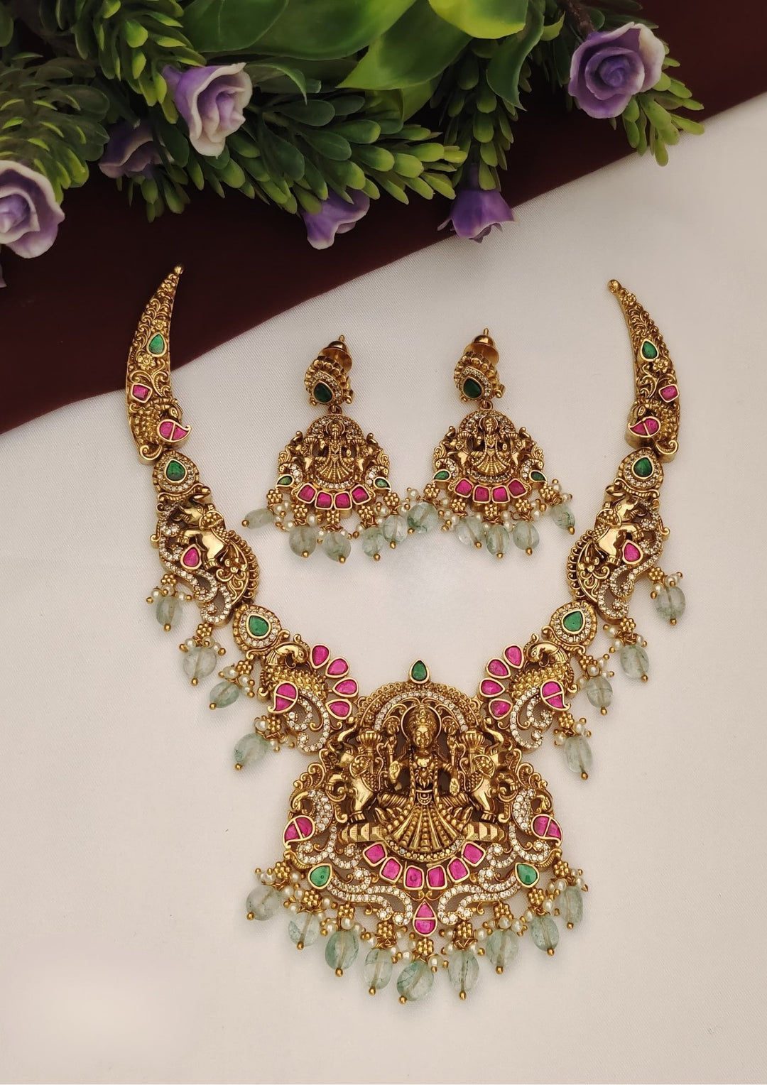 Kundan Temple Necklace with Earrings s450004