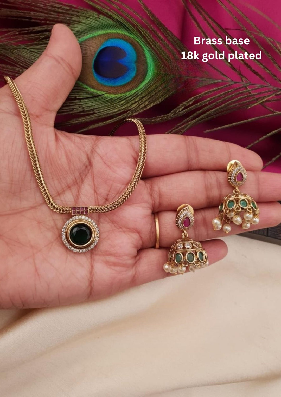 Kundan Mini Necklace with Earrings g10399