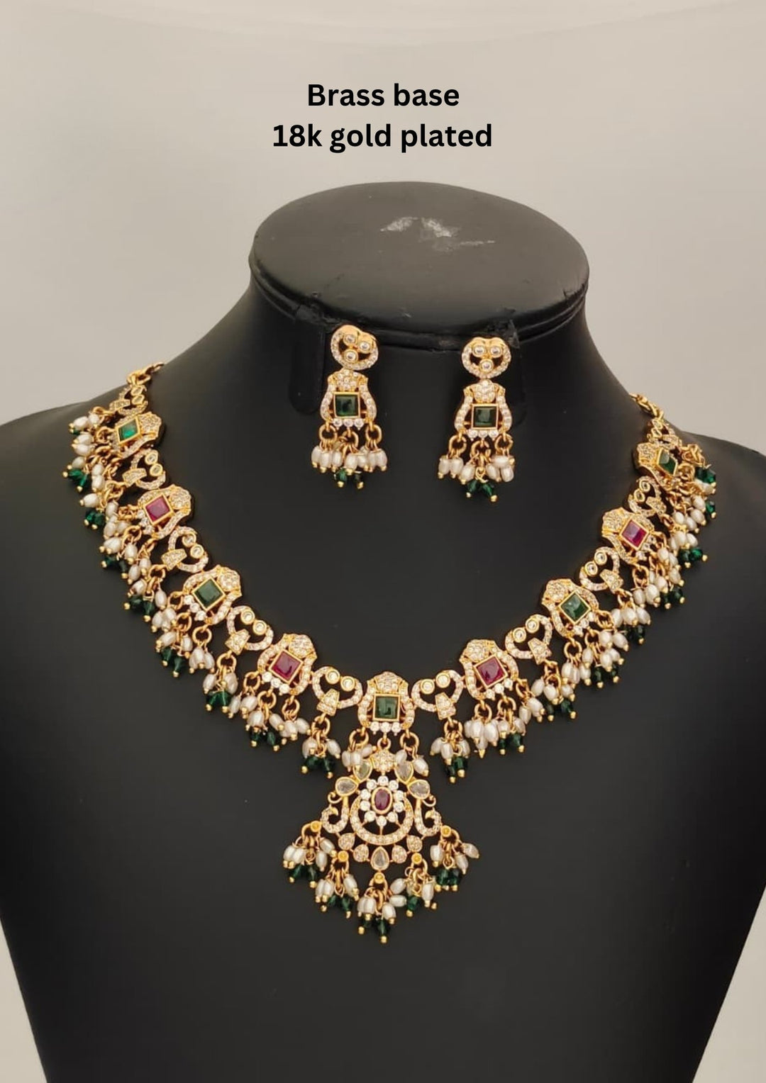Kundan Necklace with Earrings s190051