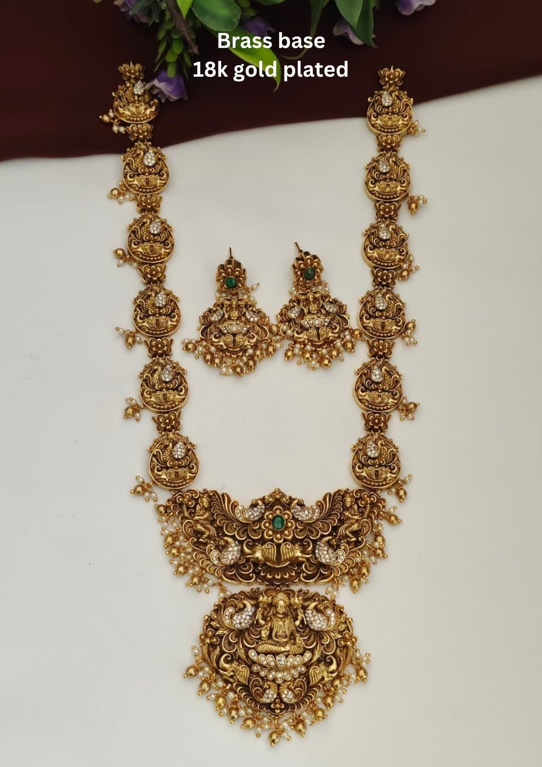 Kundan Temple Necklace with Earrings s380043