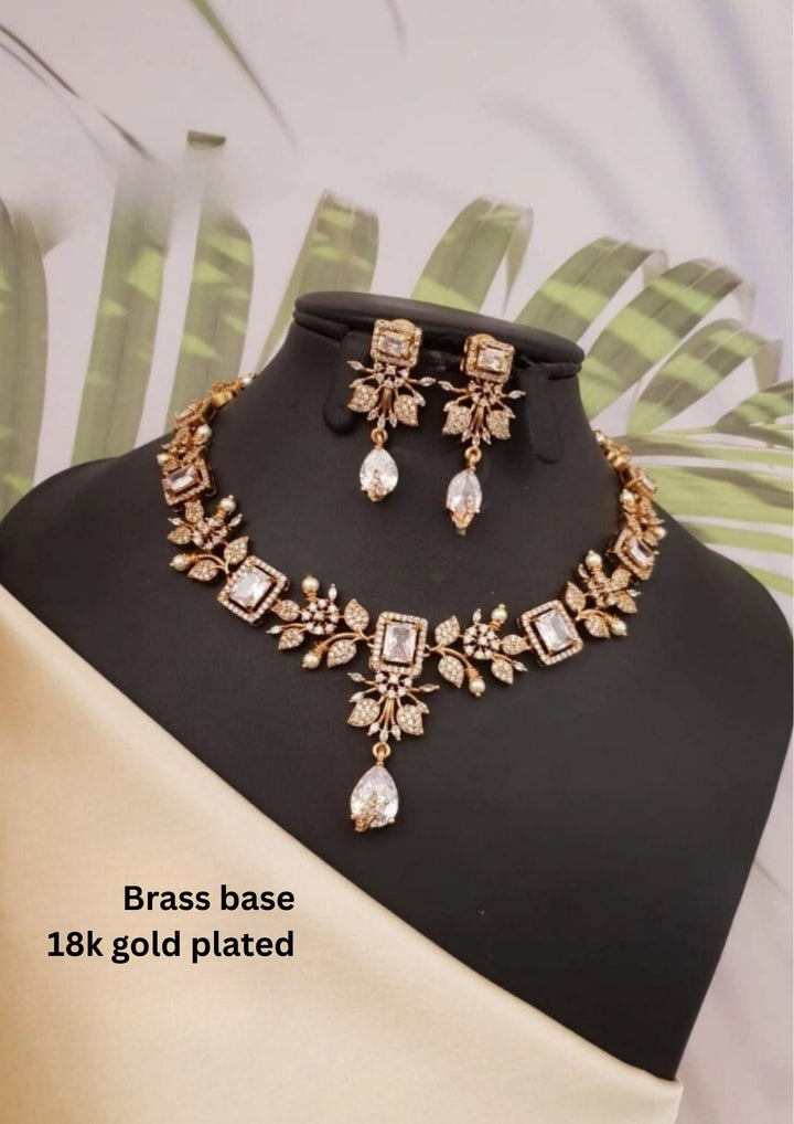 Kundan Brass Base Necklace With Earrings  g101160