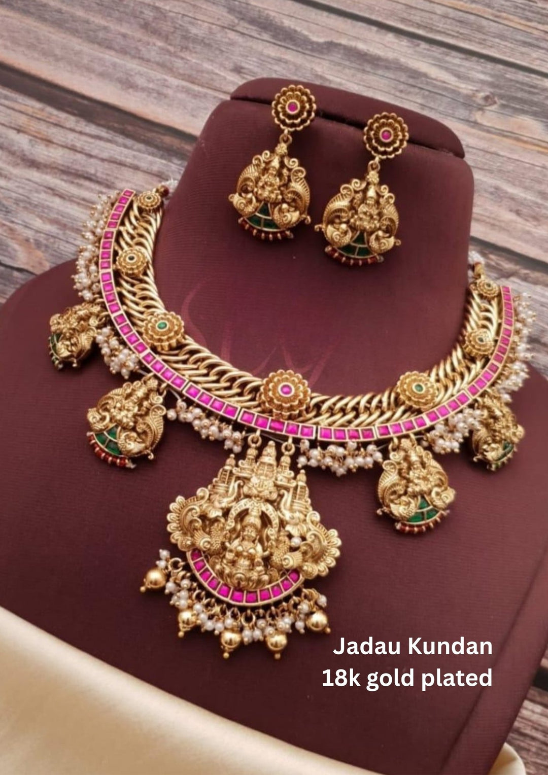 Kundan Temple Necklace With Earrings g 105999
