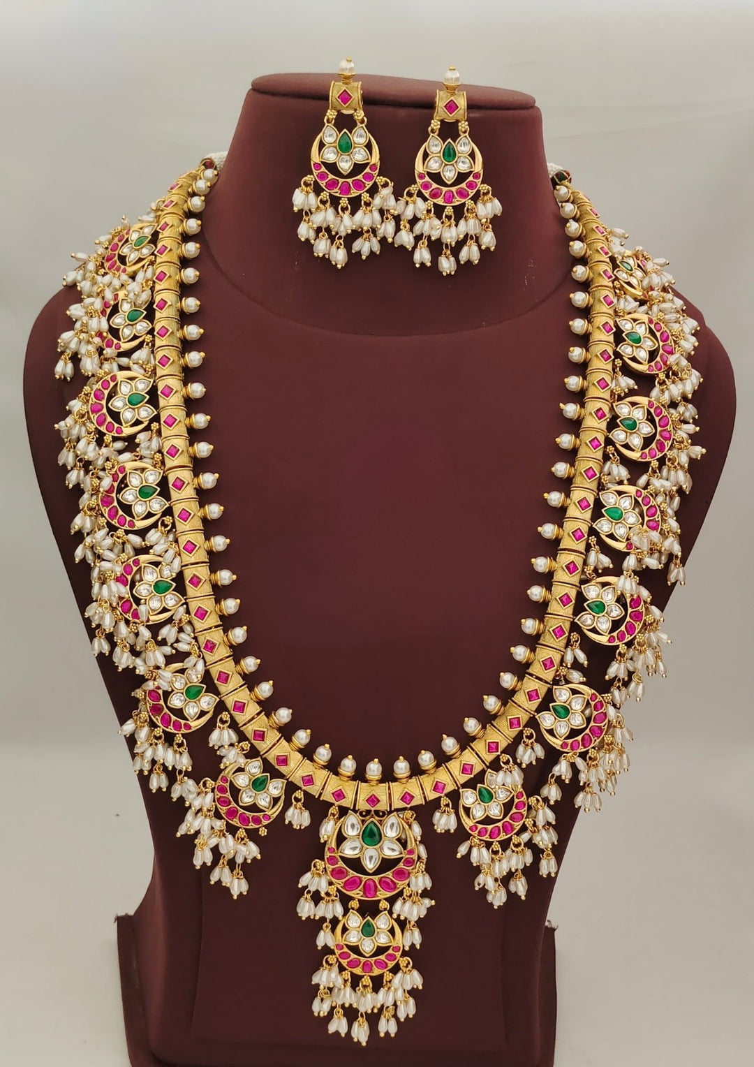 Jadau Kundan Necklace with Earrings s800057