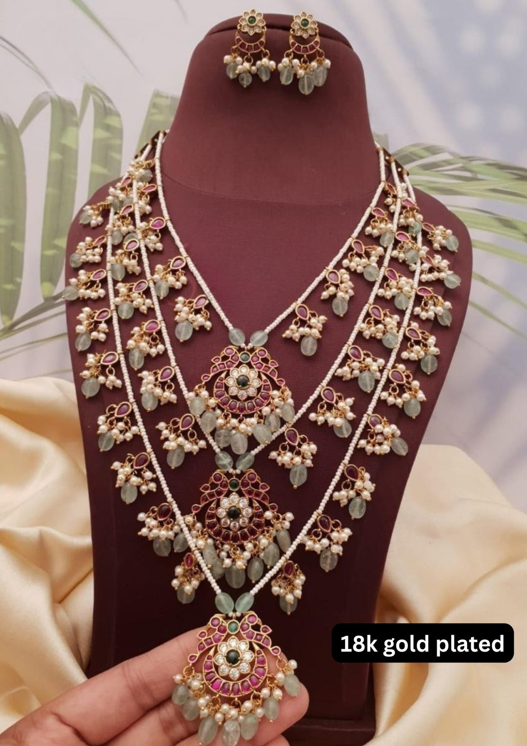 Kundan Necklace with Earrings g 103299