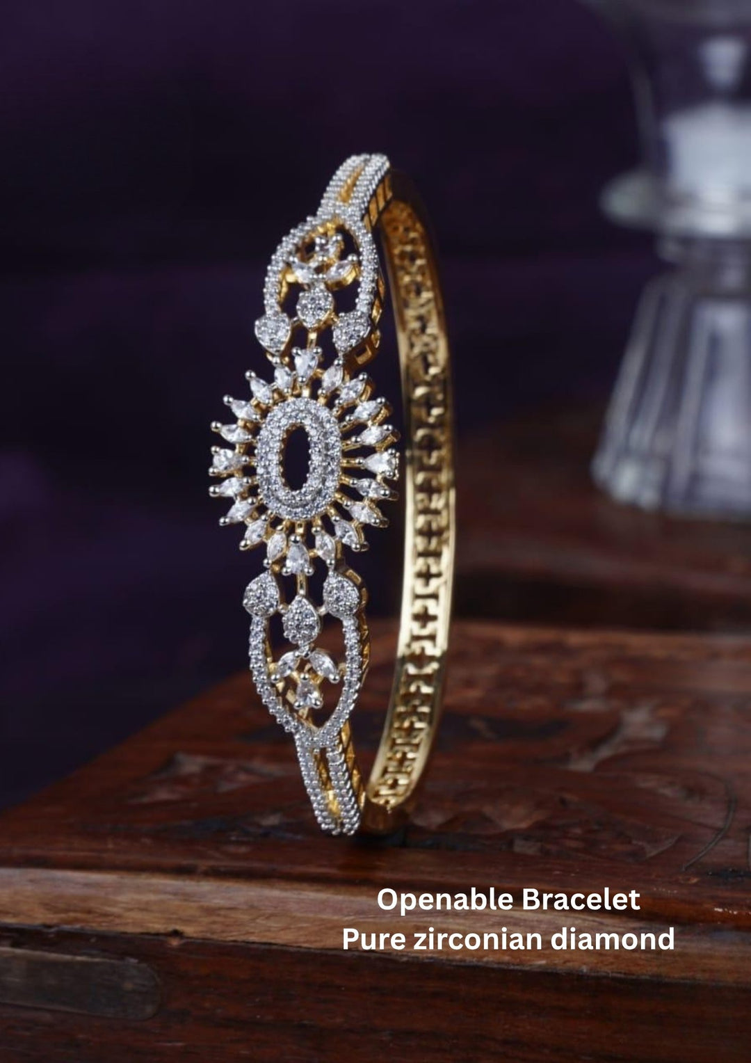 Pure Zirconian Diamond Openable Bracelet c105020