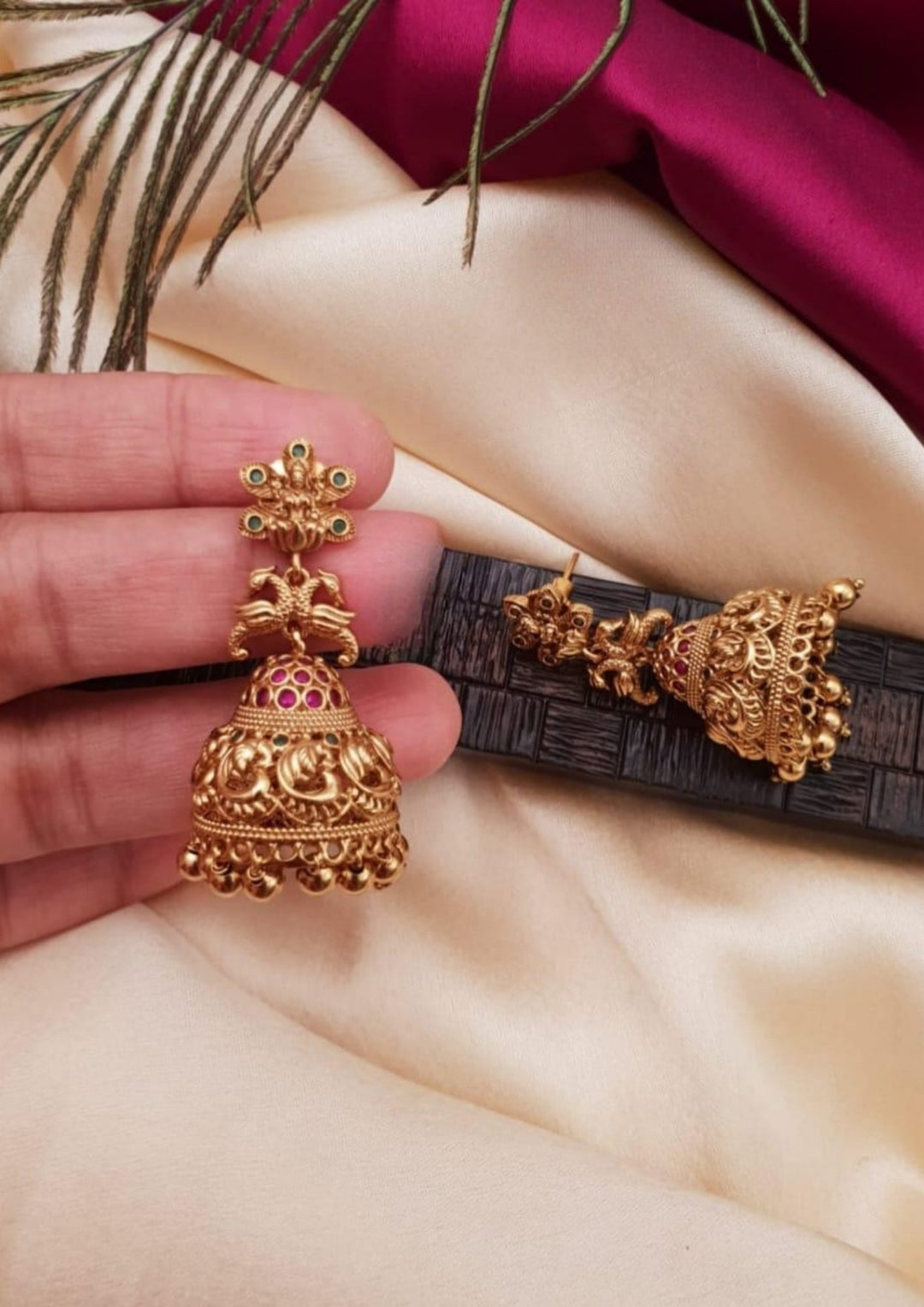 Kundan Stone Jhumkas s10500