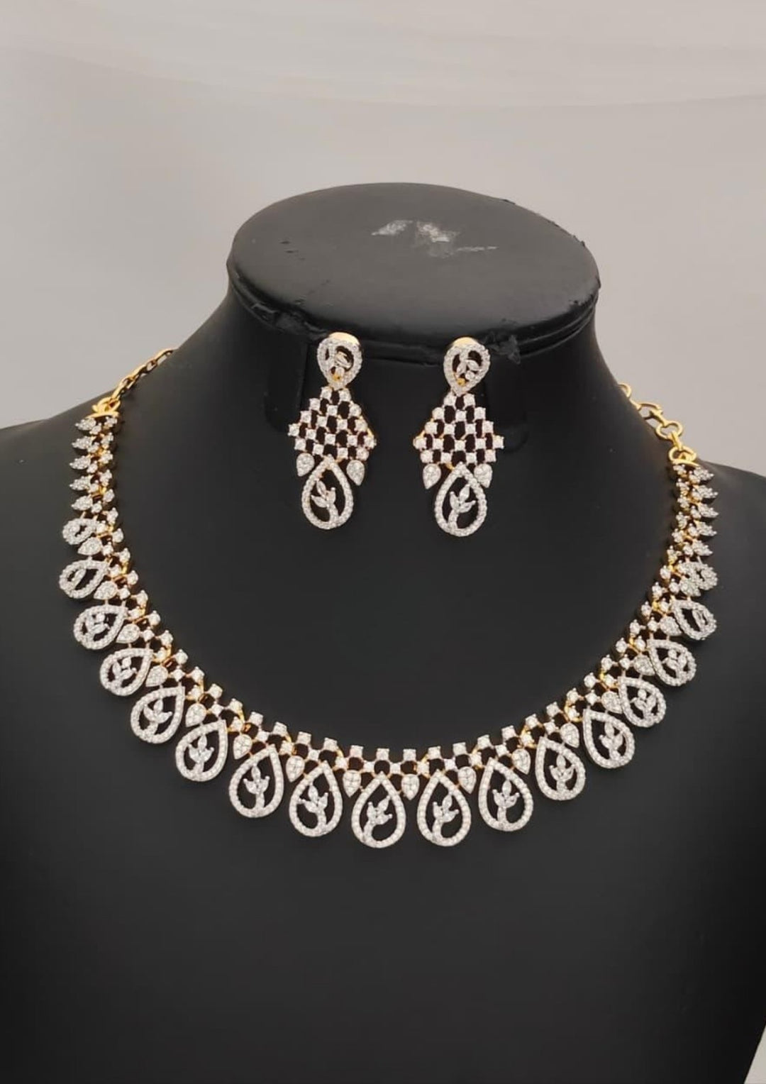 Pure Zirconian Diamond Necklace with Earrings s230091