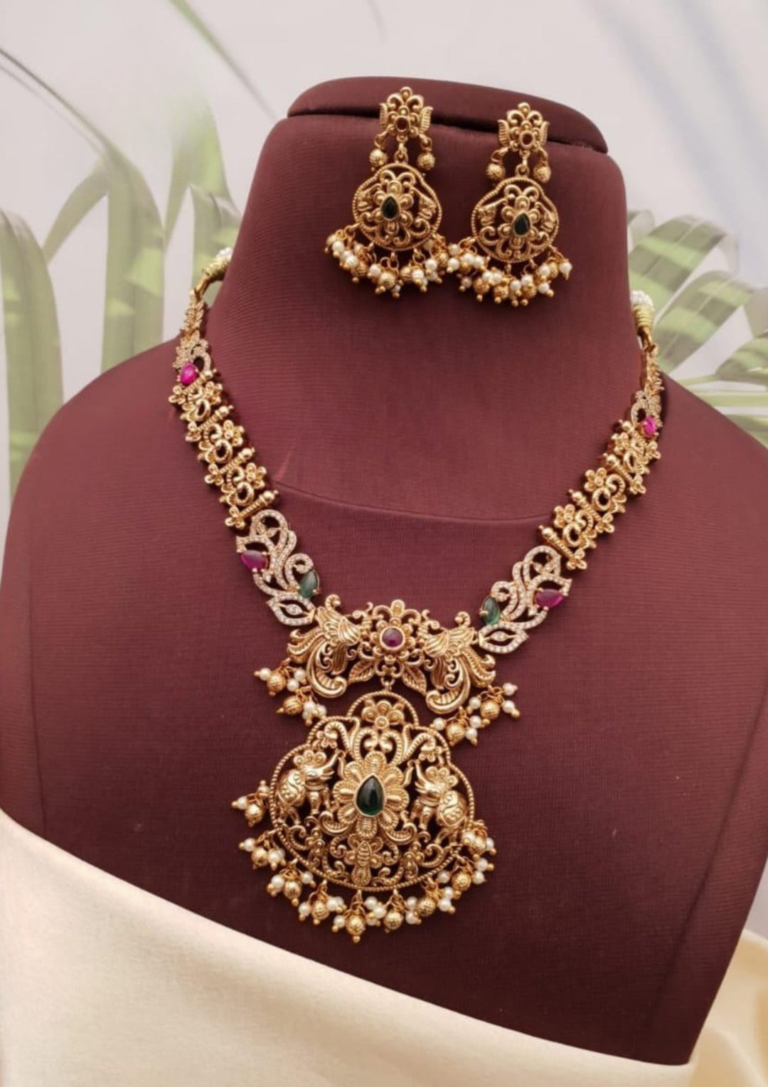 Kundan Necklace With Earrings g 101199