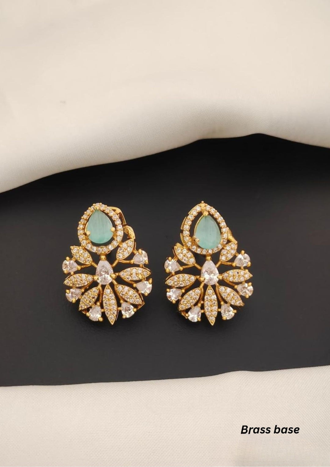Kundan Brass Base  Earings s70054