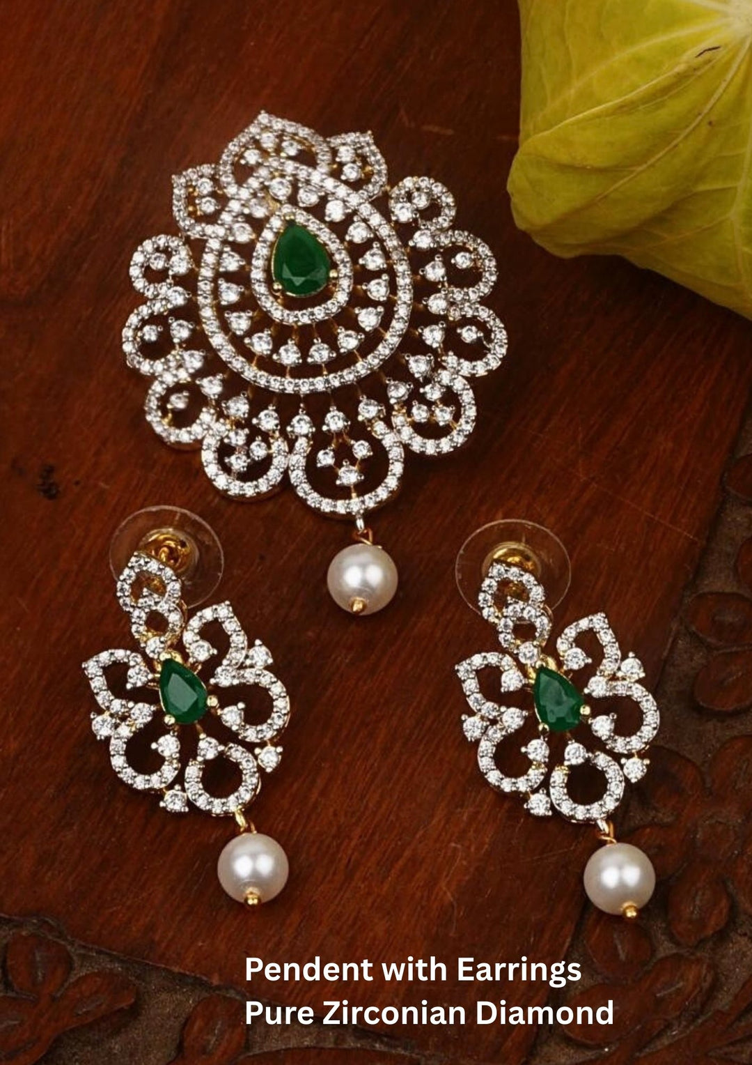Pure Zirconian diamond pendant with earrings c105020