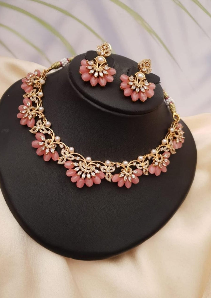 Kundan Necklace with Earrings g101299