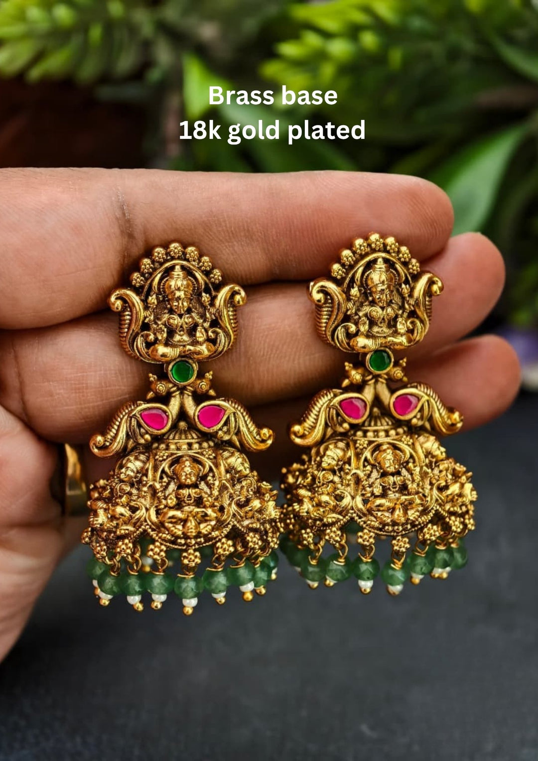 Kundan Temple Jhumkas s200561
