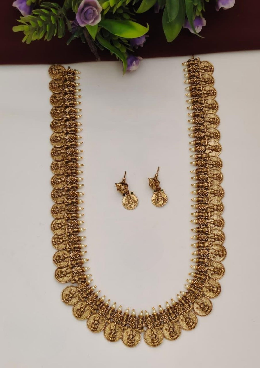 Kundan Temple Necklace with Earrings s270032
