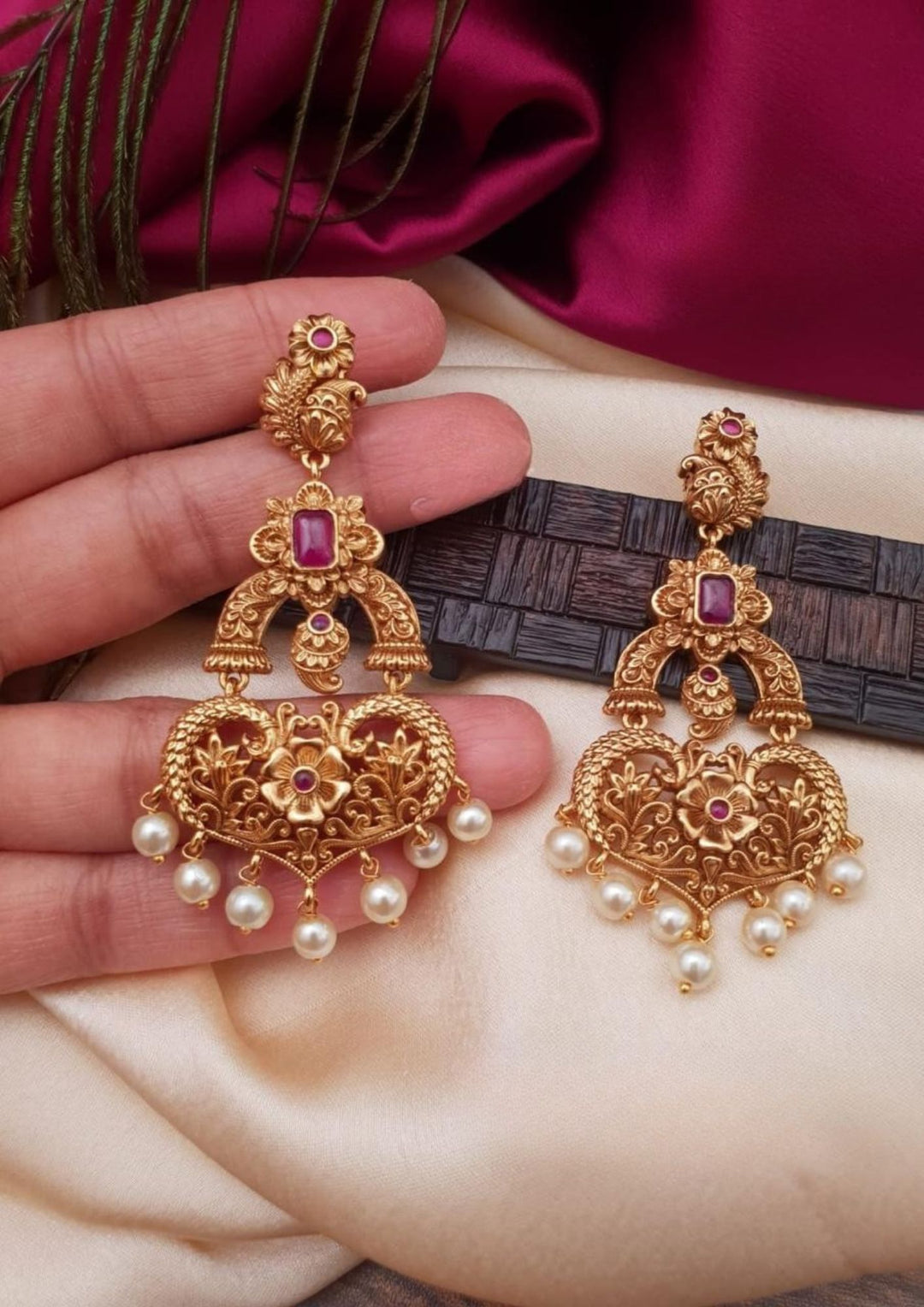 Kundan Antique Earrings g 10850