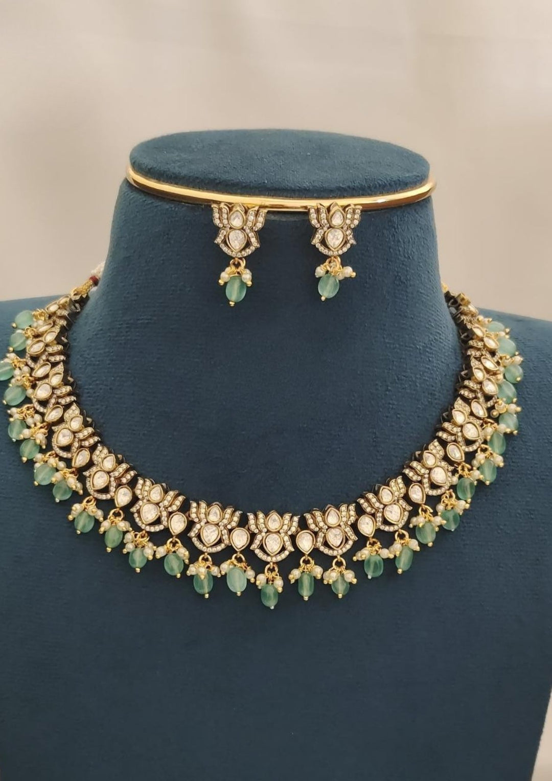 Kundan Necklace with Earrings s360023