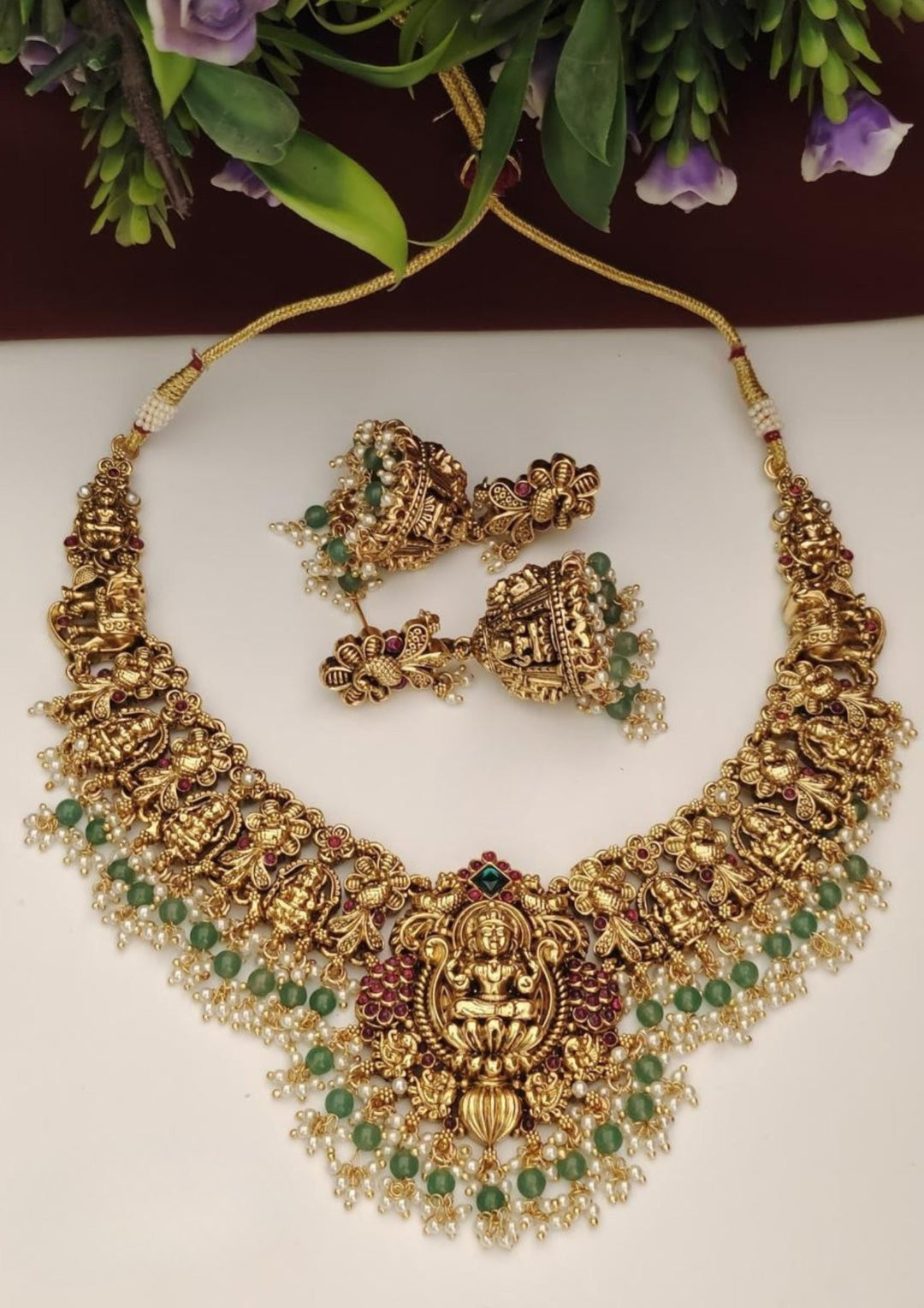 Kundan Temple Necklace with Earrings s 500064