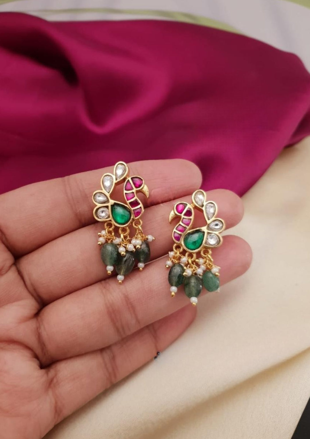 Jadau Kundan Screw Back Earrings g 10700
