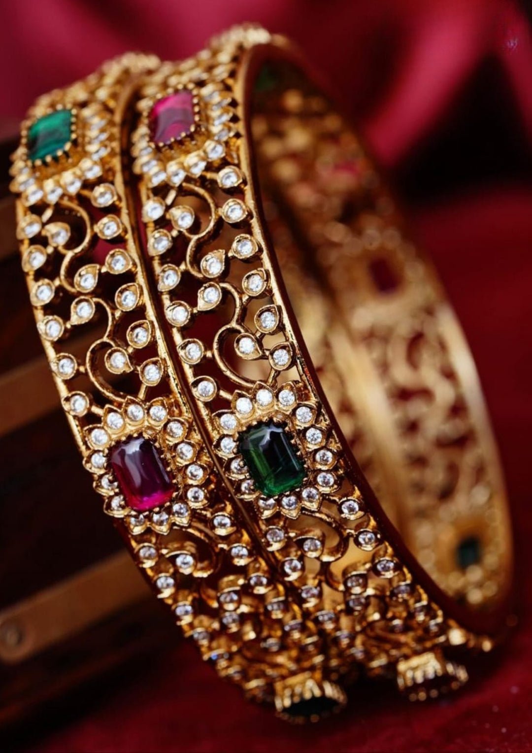 Kundan Bangles ( set of 2 ) yle200
