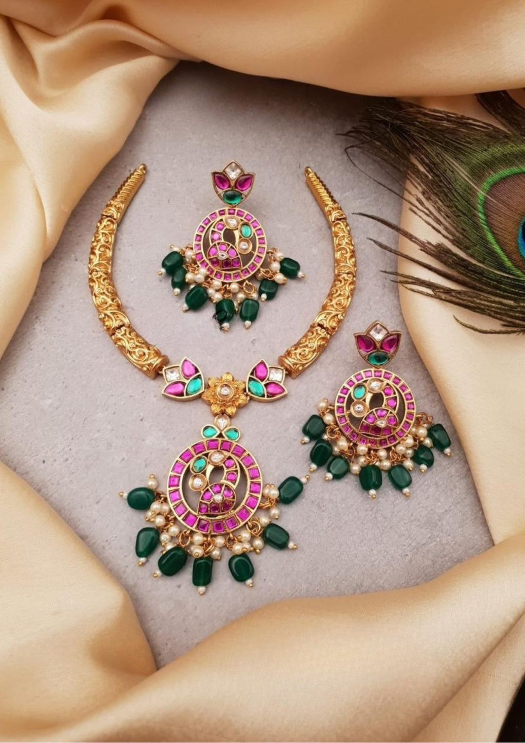 Kundan Necklace with Earrings g 101280