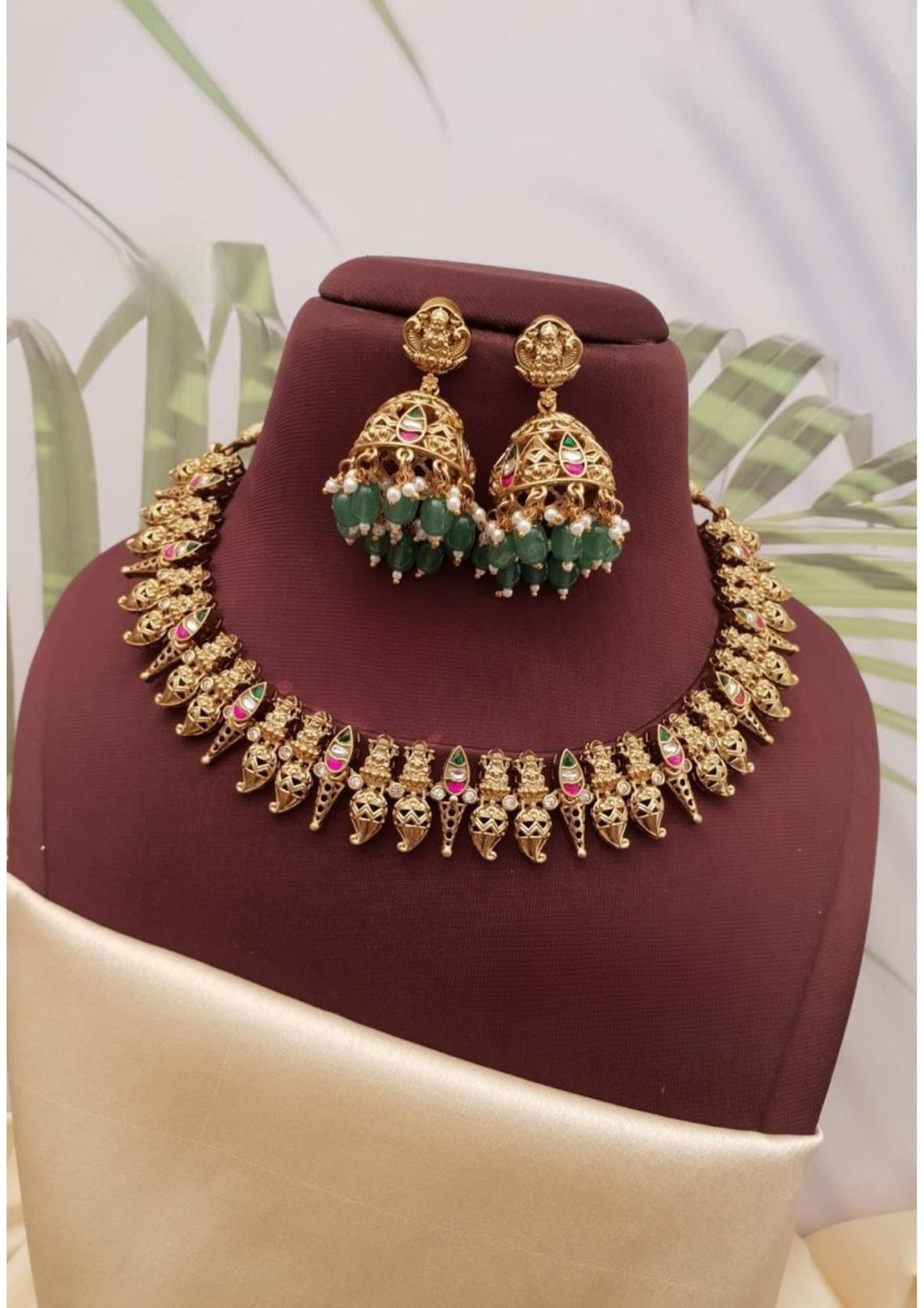 Jadau Kundan Temple Necklace with Earrings g102220