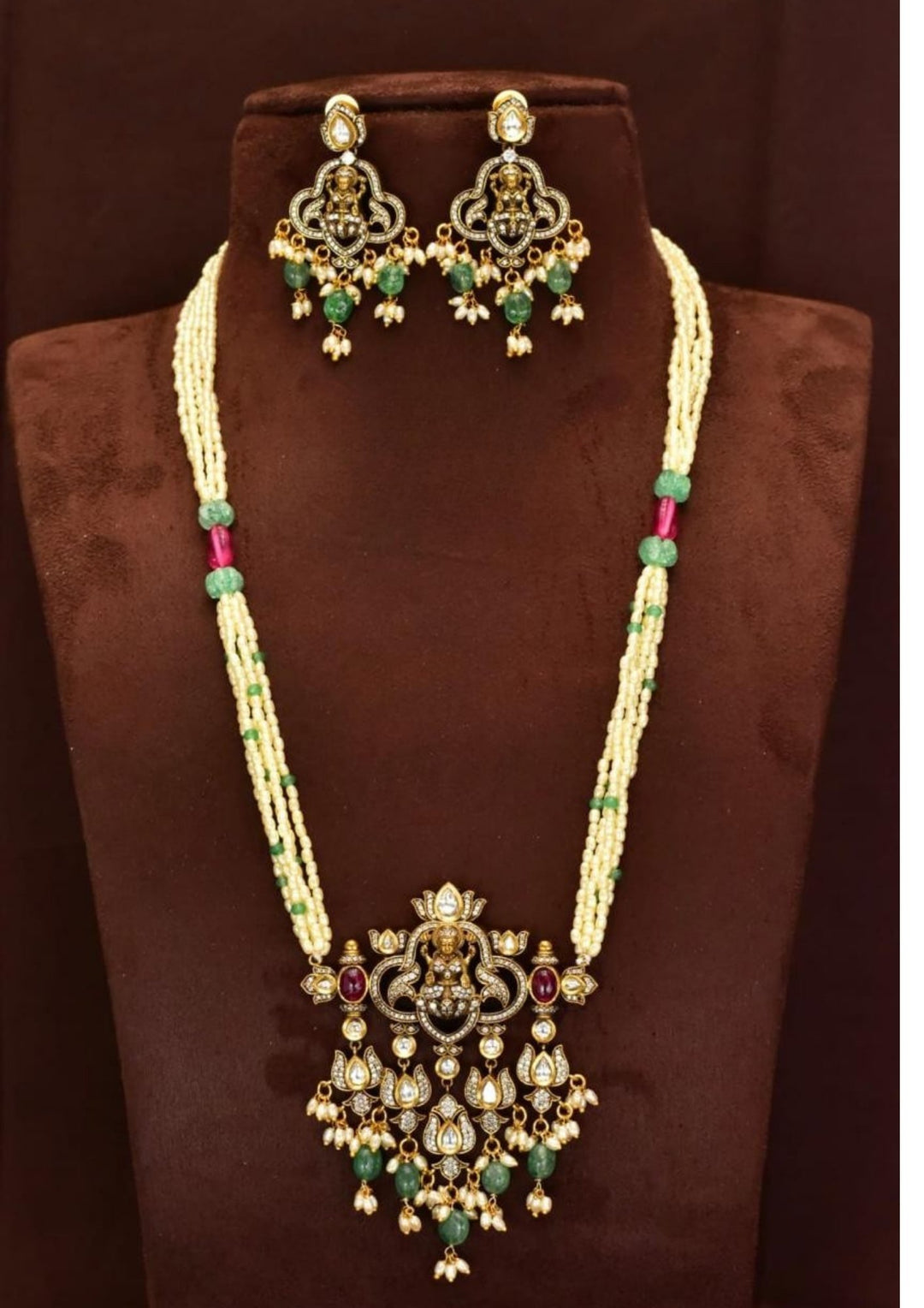 Victorian Necklace with Earrings yle375