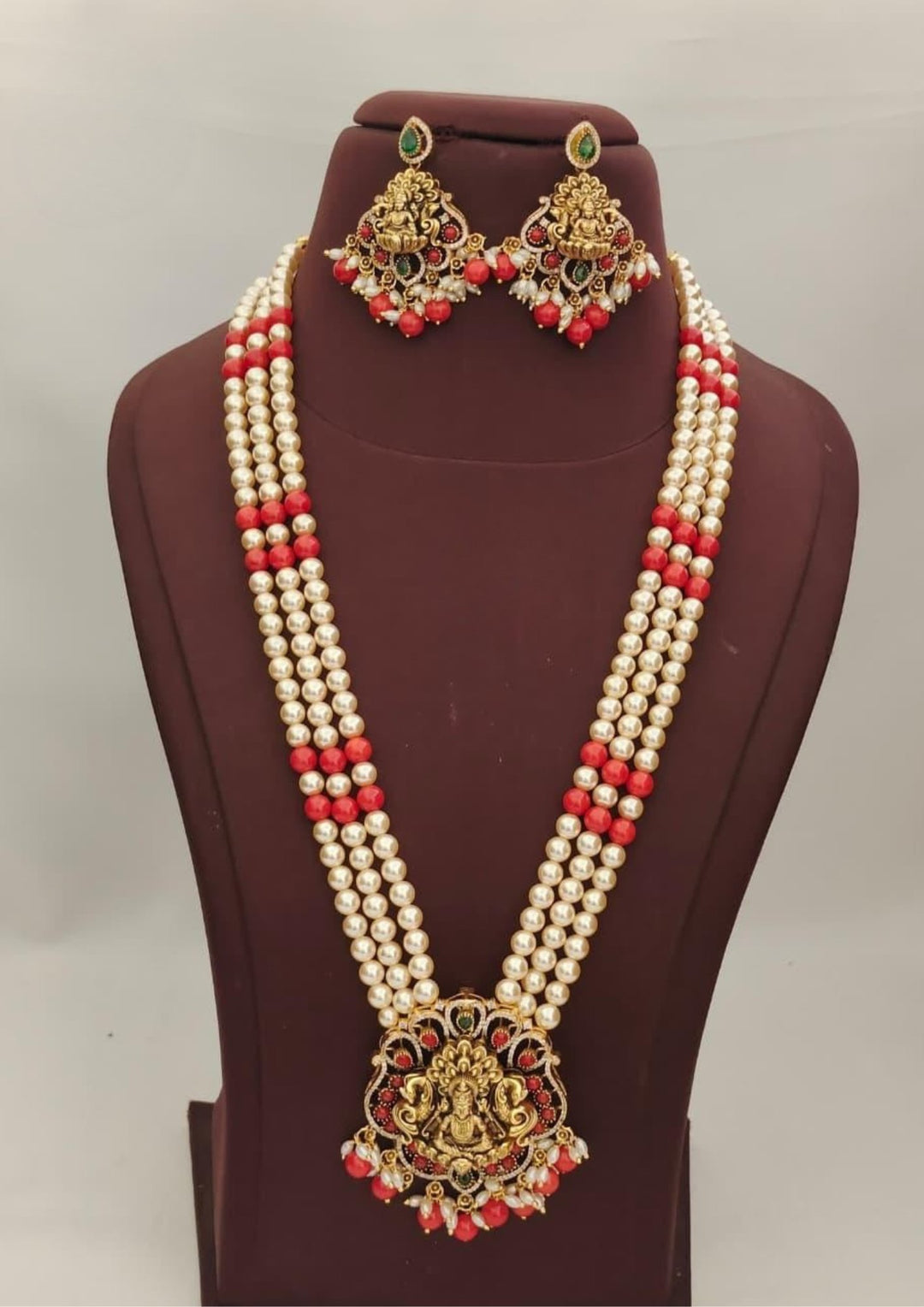 Kundan Temple Necklace with Earrings s 380043