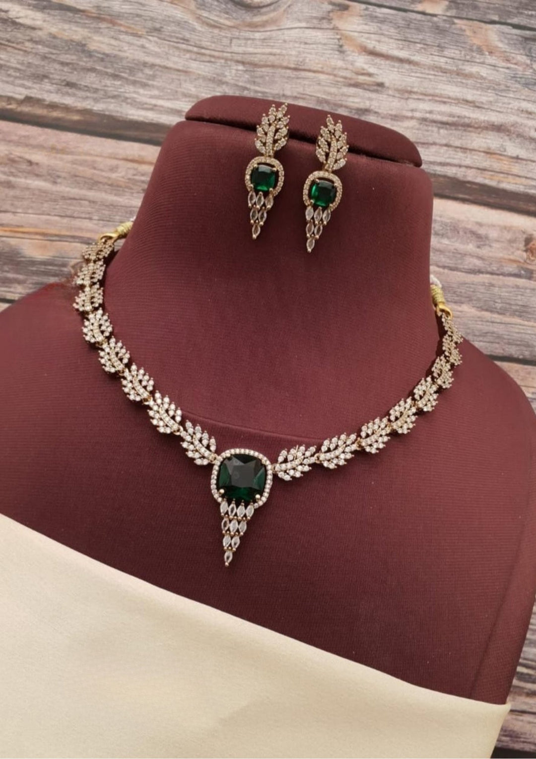 Kundan Stone  Necklace with Earrings g10950
