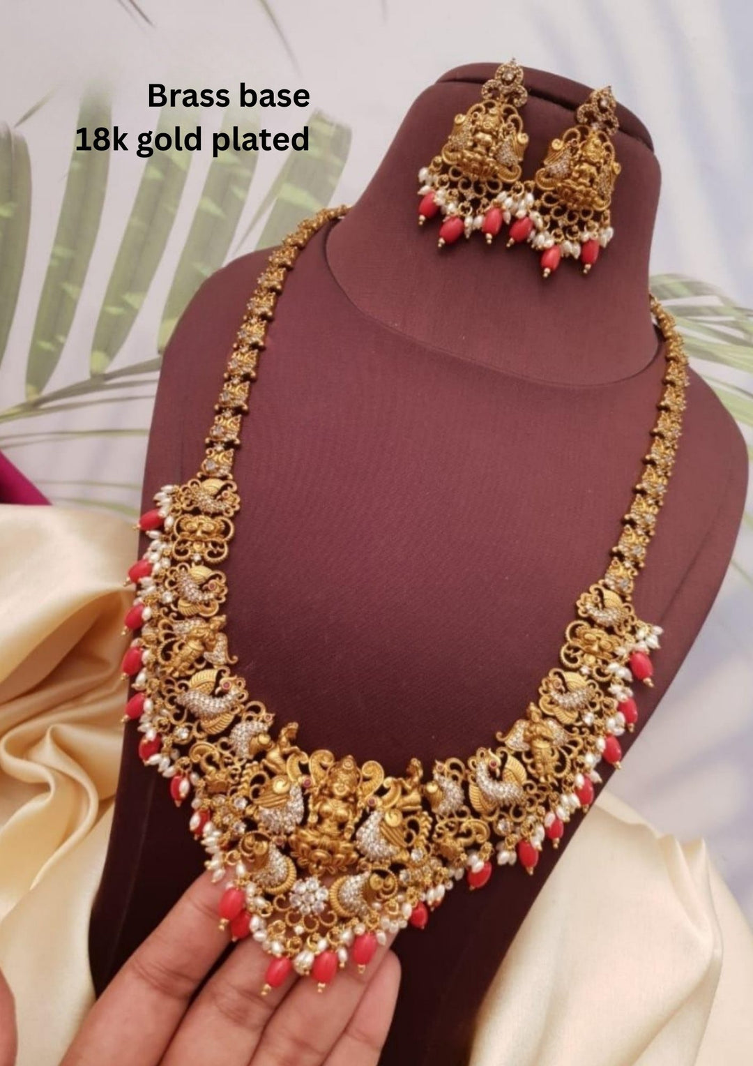 Kundan Temple Necklace with Earrings g102220
