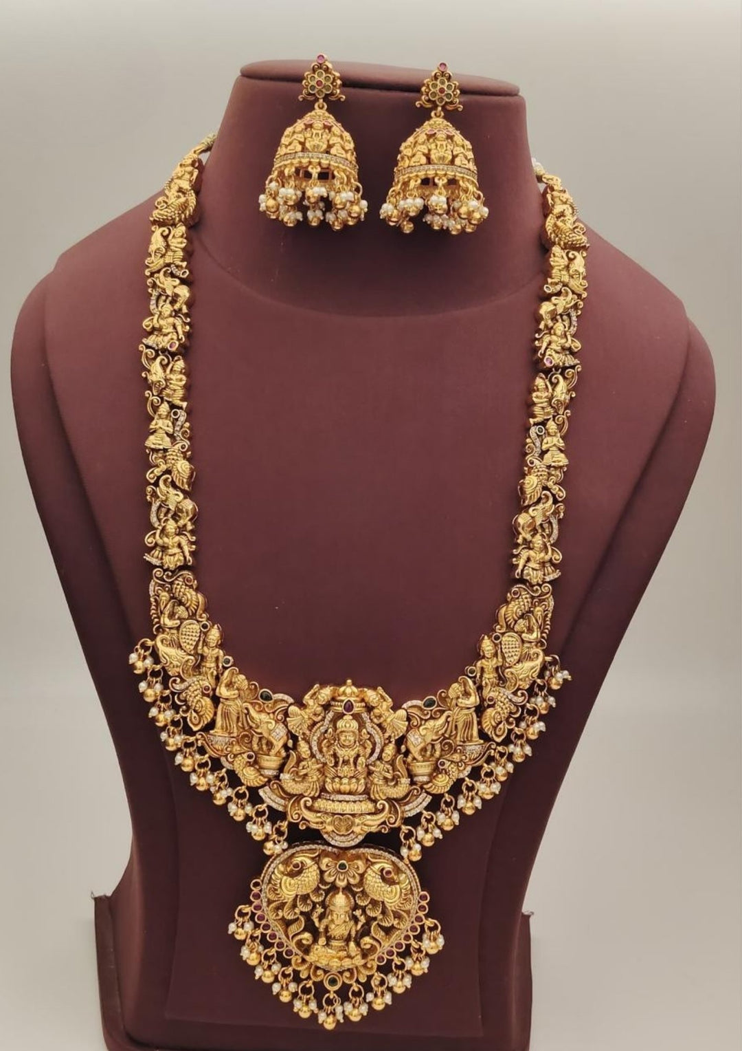 Kundan Temple Necklace with Earrings s560025