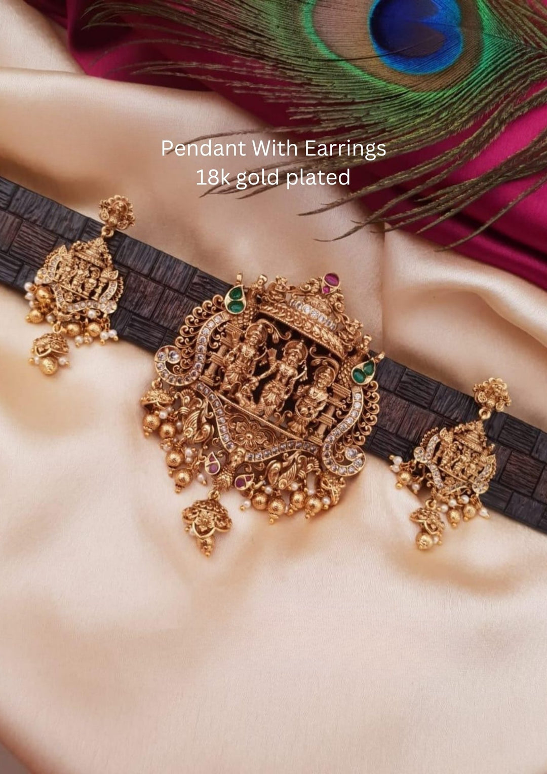 Kundan Temple Pendant With Earrings g101250