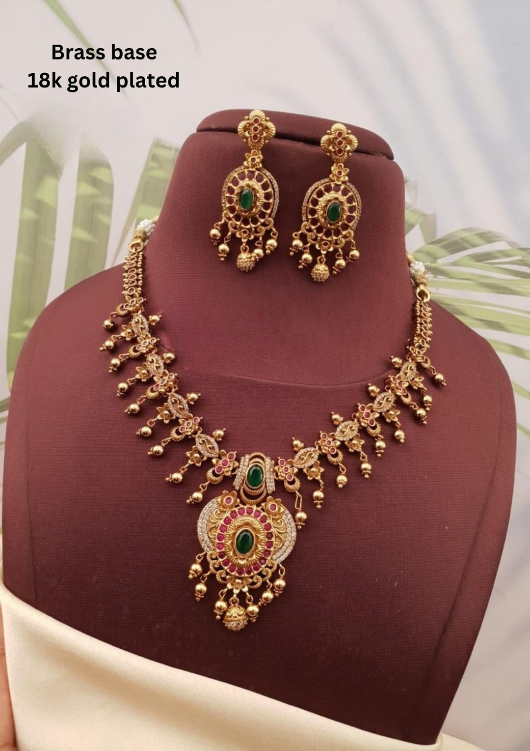 Kundan Necklace with Earrings g101050